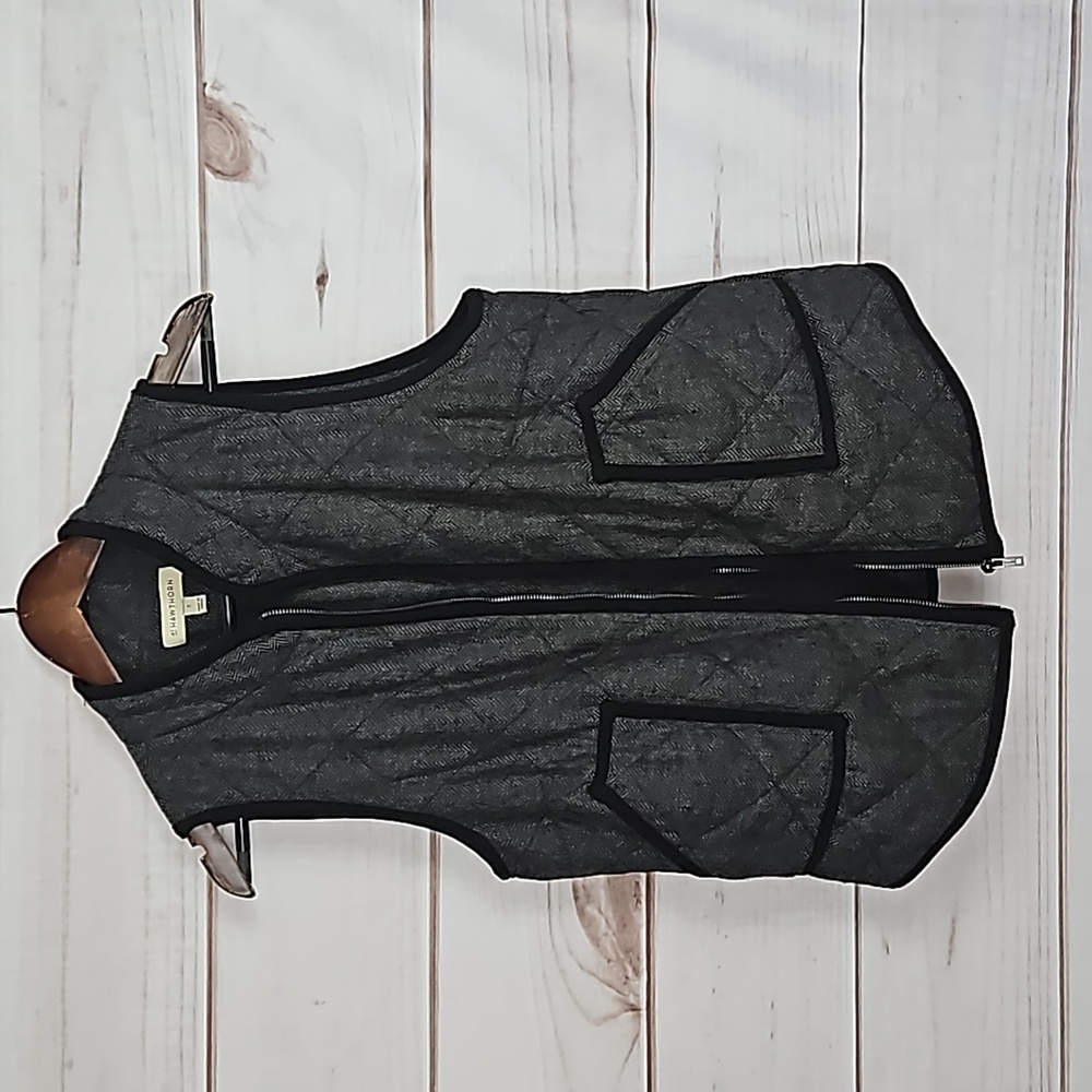 41 Hawthorn Shara Herringbone Quilted Vest - Size Medium
